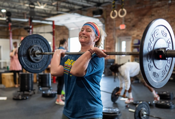 lady lift weight
